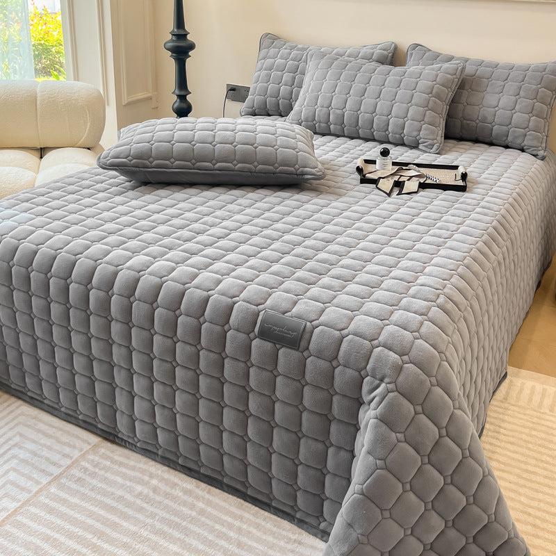 ComfiSquare - Weiche Tagesdecke im modernen Stil mit quadratischer Textur