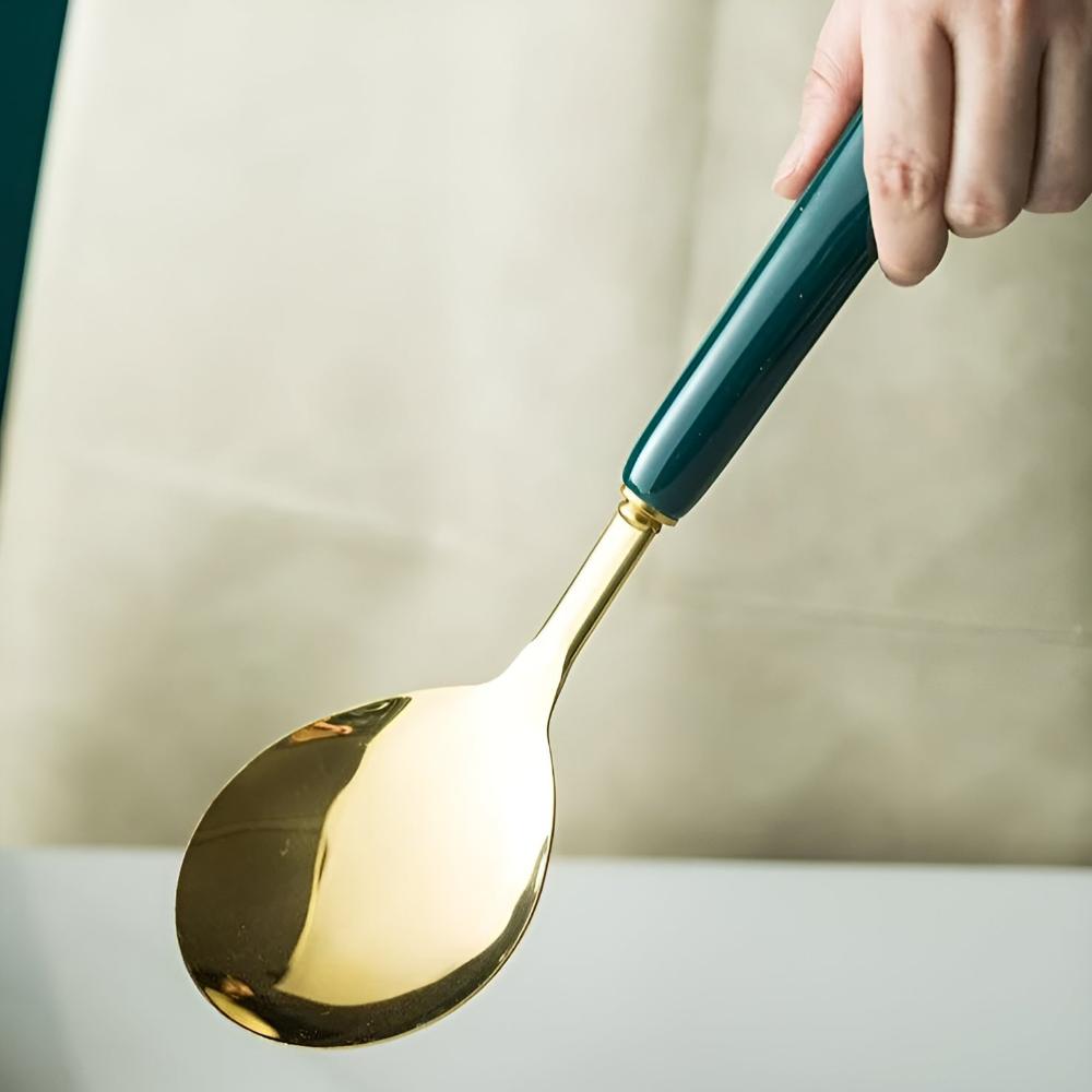 Goldenes Edelstahl-Besteckset